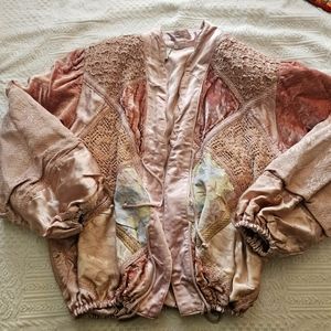 Italian velvet, silk, embroidered puffy coat with ties sz S but feels like ML